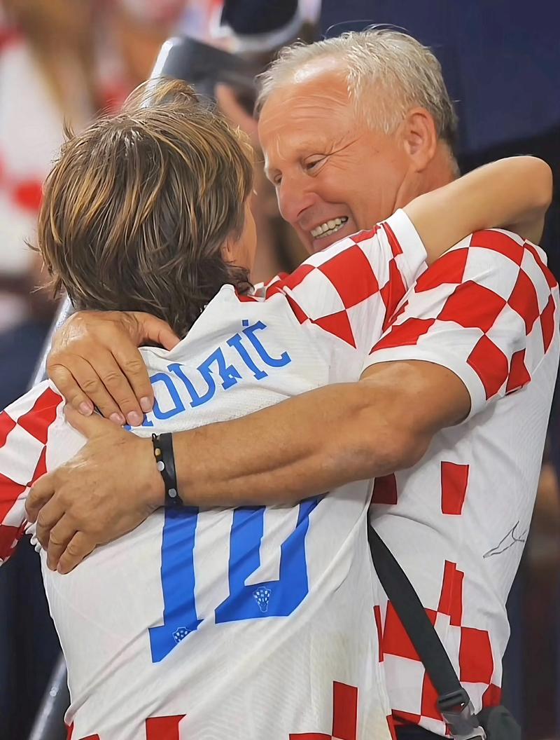 国脚连续助攻率高