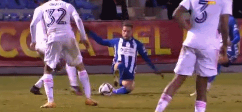 单板滑雪坡面障碍技巧亚洲杯吉林开赛 中日包揽前三